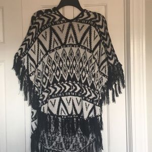 Black and white Shaw